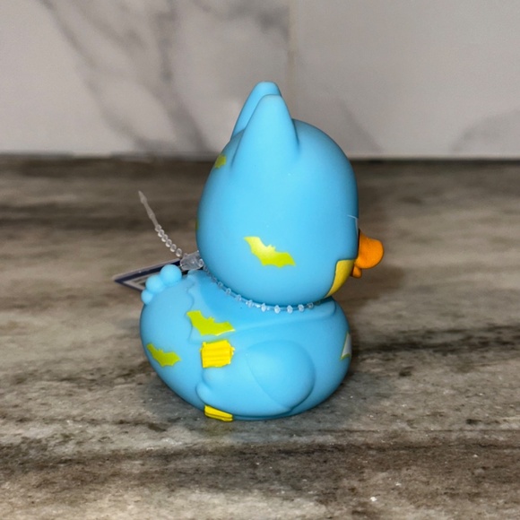 BATMAN Rubber Duck 2025 EASTER Duckie 3" Egg Decor Jeep Ducking NEW DC Comics - Picture 2 of 8